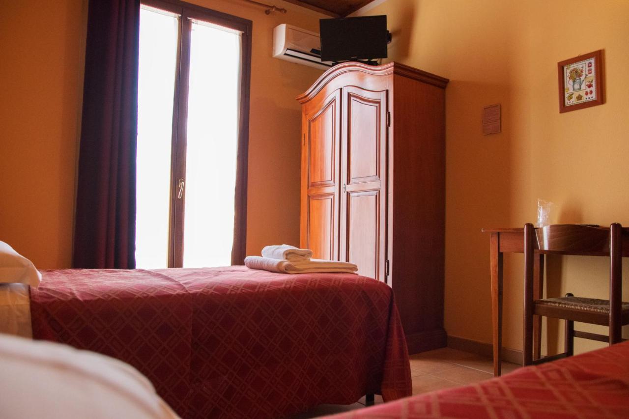 Agriturismo Ai Due Volti Dossobuono Kültér fotó